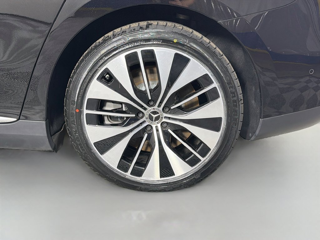 Used 2025 Mercedes-Benz EQE 350+ 4MATIC Sedan image 31