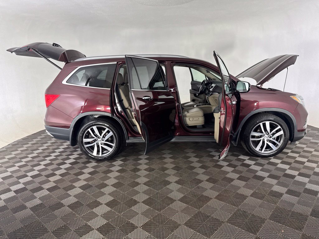 Used 2017 Honda Pilot Elite image 21