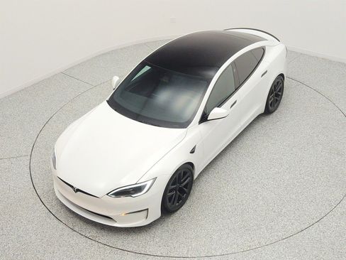 Used 2023 Tesla Model S Plaid AWD/4WD image 22