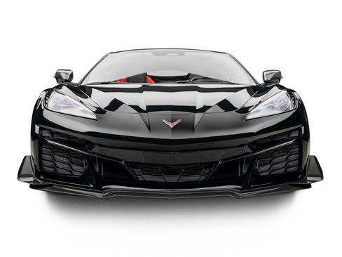 Used 2025 Chevrolet Corvette Z06 RWD image 3