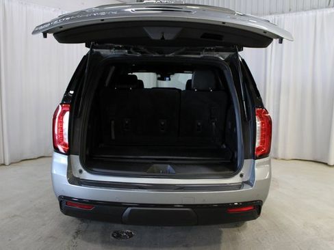 Used 2023 GMC Yukon SLE w/ Max Trailering Package image 7