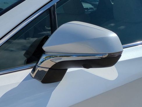 Used 2017 Lexus RX 450h 450h w/ Luxury Package image 11