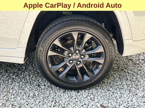 Used 2026 Jeep Grand Cherokee Limited AWD/4WD image 9