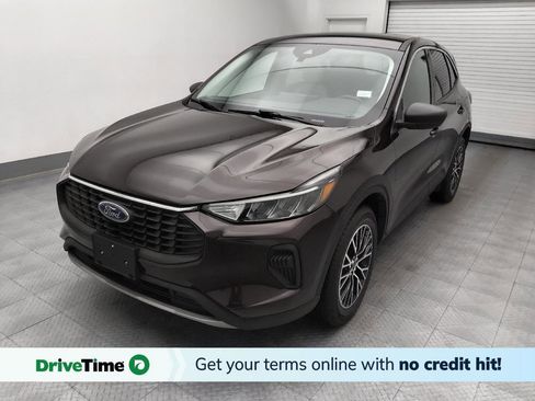 Used 2023 Ford Escape Active w/ Tech Pack #1 AWD/4WD image 1