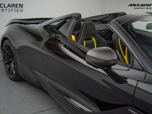 Used 2023 McLaren 720S Spider image 3