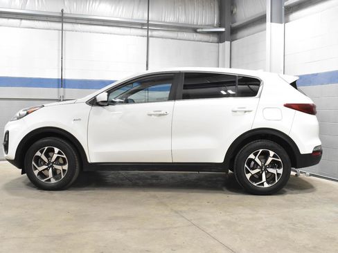 Used 2020 Kia Sportage LX AWD/4WD image 22