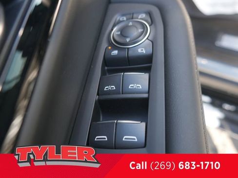 New 2026 Chevrolet Suburban Premier w/ Sun And Tow Package AWD/4WD image 21