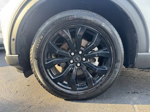 Used 2020 Ford Explorer ST w/ Premium Technology Package AWD/4WD image 19