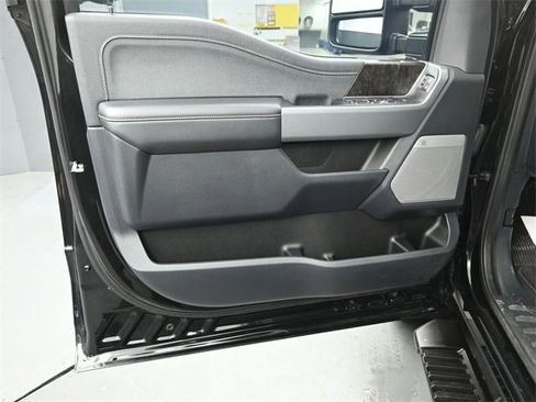 Used 2024 Ford F250 Lariat w/ Sport Appearance Package image 20