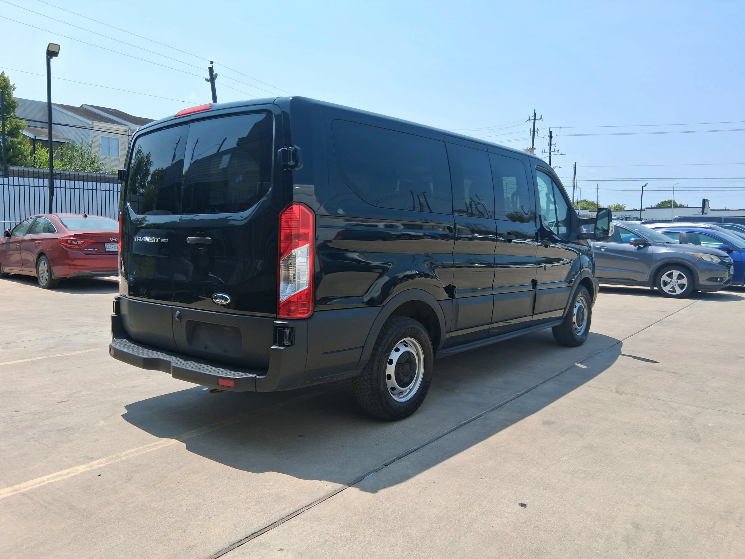 Used 2019 Ford Transit 150 XL RWD image 10
