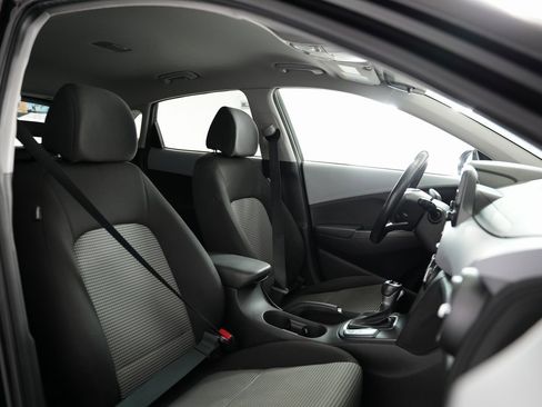 Used 2018 Hyundai Kona SEL image 51