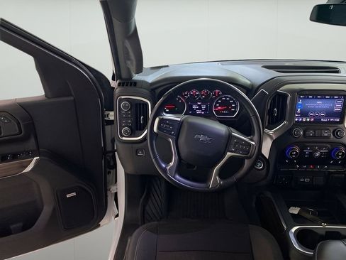 Used 2021 Chevrolet Silverado 1500 LT Trail Boss w/ Convenience Package II AWD/4WD image 37