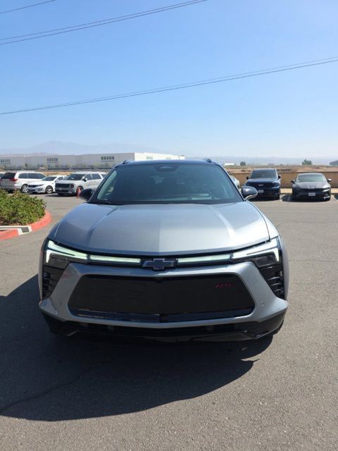 Used 2026 Chevrolet Blazer EV RS w/ Super Cruise Package FWD image 2