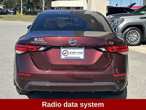 Used 2022 Nissan Sentra SV w/ SV Premium Package image 7
