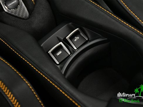 Used 2023 McLaren 720S Spider image 48