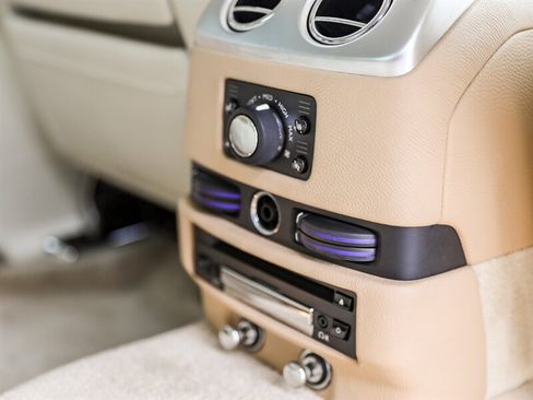 Used 2012 Rolls-Royce Ghost RWD image 40