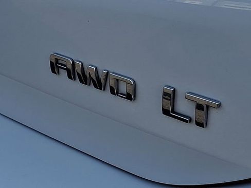 Used 2024 Chevrolet Equinox LT AWD/4WD image 30