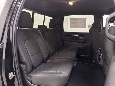 New 2026 RAM 1500 4x4 Crew Cab image 31