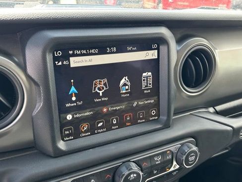 Used 2023 Jeep Wrangler Unlimited w/ Cold Weather Group AWD/4WD image 28