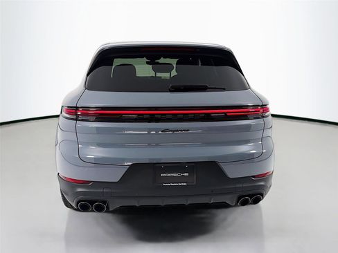 New 2026 Porsche Cayenne E-Hybrid image 19