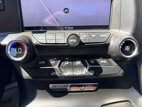 Used 2019 Chevrolet Corvette Z06 w/ Battery Protection Package RWD image 21