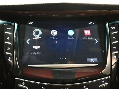 Used 2017 Cadillac Escalade ESV Luxury image 19