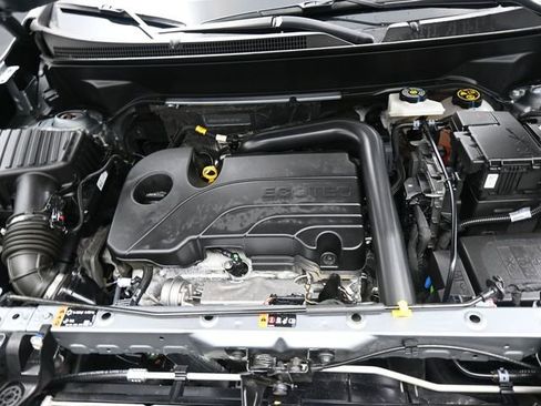 Used 2024 Chevrolet Equinox LT image 30