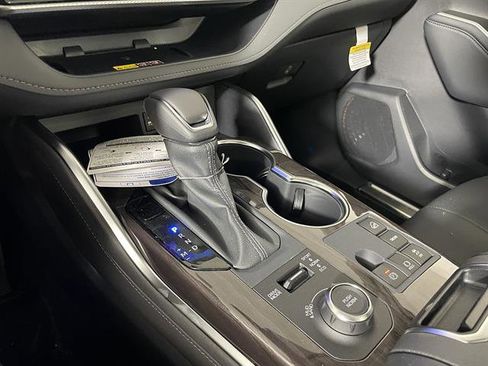 New 2026 Toyota Highlander Limited AWD/4WD image 21
