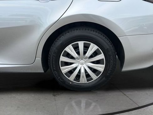 Used 2022 Toyota Camry LE FWD image 31