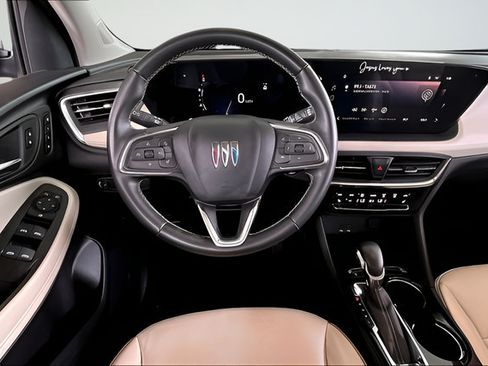 Used 2024 Buick Encore GX Avenir FWD image 8