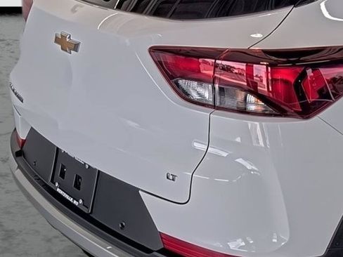New 2026 Chevrolet TrailBlazer LT w/ Convenience Package FWD image 15