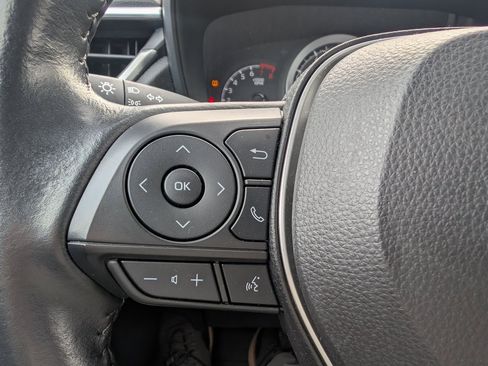 Used 2022 Toyota Corolla Cross LE image 24