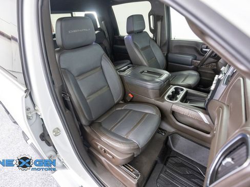 Used 2020 GMC Sierra 2500 Denali w/ Denali Ultimate Package AWD/4WD image 46