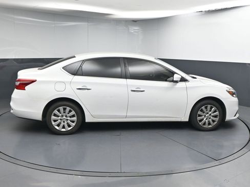 Used 2017 Nissan Sentra S FWD image 8