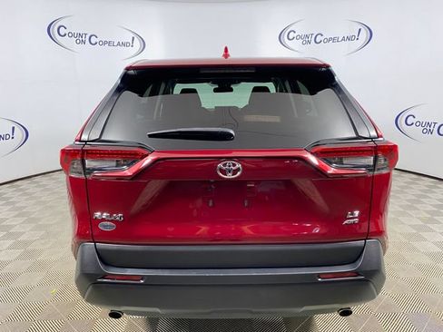 Certified 2024 Toyota RAV4 LE AWD/4WD image 5