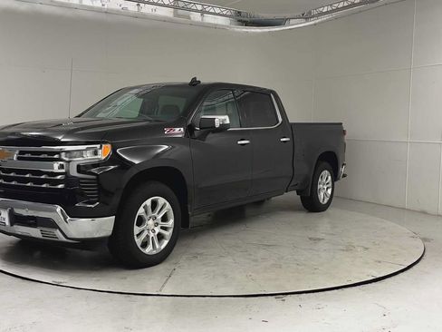 Used 2023 Chevrolet Silverado 1500 LTZ w/ LTZ Premium Package AWD/4WD image 6