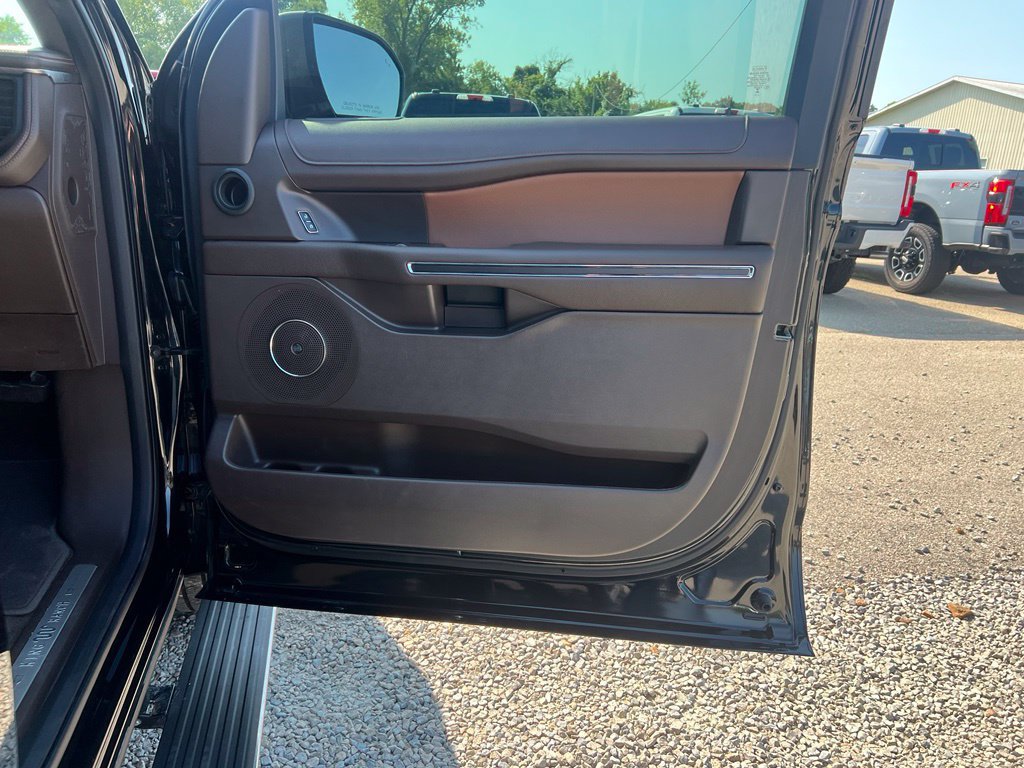 Used 2024 Ford Expedition King Ranch AWD/4WD image 21