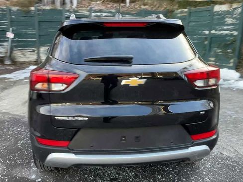 Used 2023 Chevrolet TrailBlazer LT w/ Convenience Package image 7