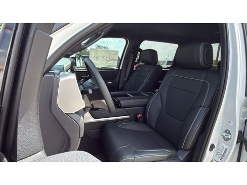 New 2026 Toyota Tundra Limited AWD/4WD image 18