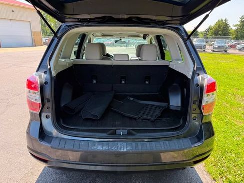 Used 2018 Subaru Forester 2.5i Premium w/ All-Weather Package AWD/4WD image 3
