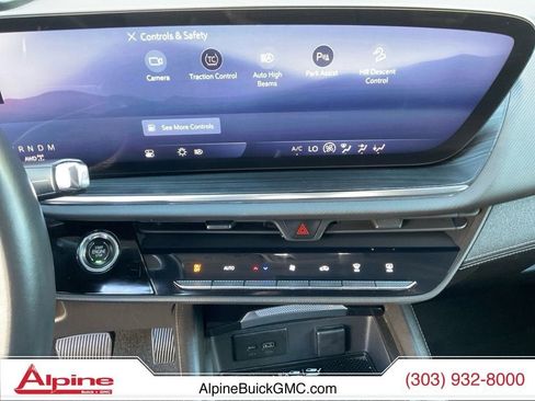 Used 2024 Buick Envision Preferred AWD/4WD image 11