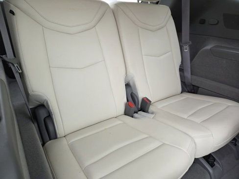 Used 2021 Cadillac XT6 Premium Luxury image 31