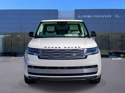 New 2024 Land Rover Range Rover SV image 2