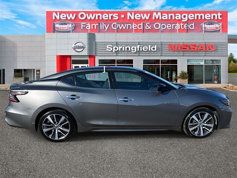 Used 2019 Nissan Maxima 3.5 S w/ Floor Mat Group image 4