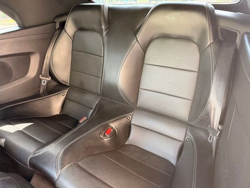 Used 2022 Ford Mustang GT Premium RWD image 37