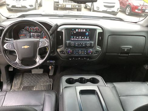 Used 2018 Chevrolet Silverado 1500 LTZ Z71 w/ Realtree Edition image 18