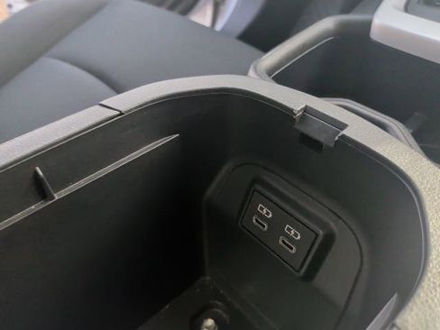 Used 2025 Toyota RAV4 LE image 21