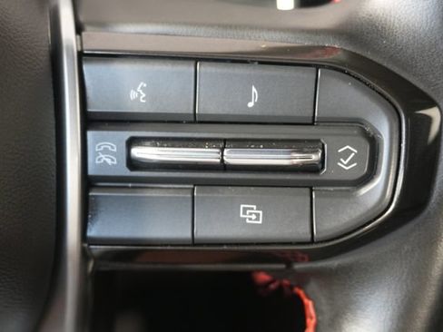 Used 2023 Chevrolet Colorado Z71 w/ Z71 Convenience Package 2 AWD/4WD image 16
