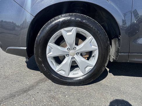 Used 2016 Subaru Forester 2.5i Limited w/ Popular Package #1 AWD/4WD image 2