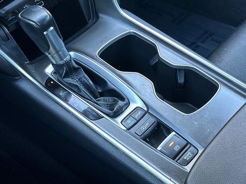 Certified 2022 Honda Accord Sport image 20